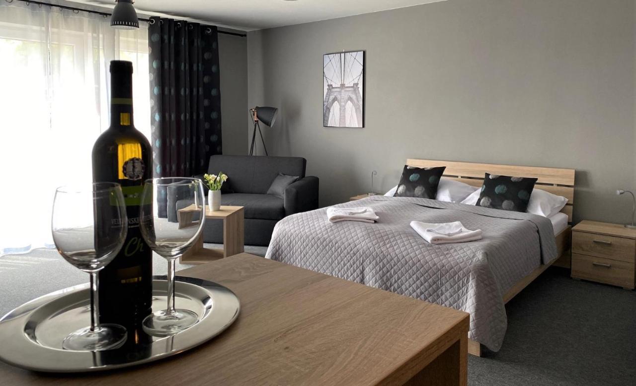 City Apartments ลิฟตอฟสกีมิคูลาช ภายนอก รูปภาพ